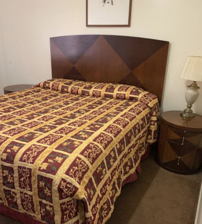 Super Inn (Dort Motel) - From Web Listing (newer photo)